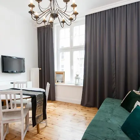 Apartament Na Gdanskiej Starowce Гданьск